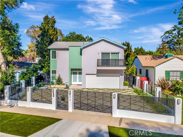 Detail Gallery Image 2 of 42 For 4974 Canoga Ave, Woodland Hills,  CA 91364 - 4 Beds | 4 Baths