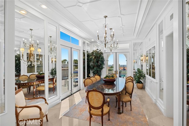 7 Vista Luci, Newport Coast CA: https://media.crmls.org/medias/373db91f-bf7d-4e9e-8092-3605f247c5b1.jpg