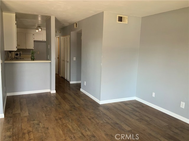 Detail Gallery Image 3 of 19 For 9020 Newport Ave #17,  Fontana,  CA 92335 - 2 Beds | 2 Baths