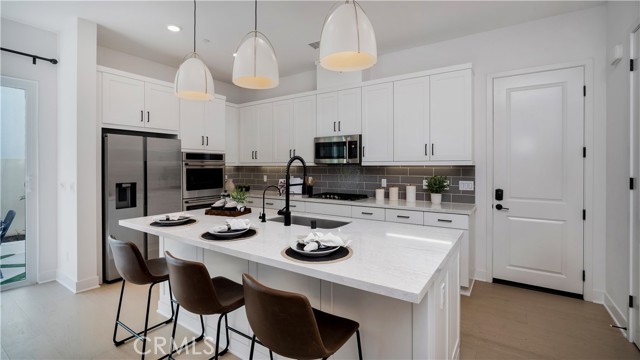 Detail Gallery Image 2 of 70 For 138 Yugen, Irvine,  CA 92618 - 4 Beds | 3/1 Baths