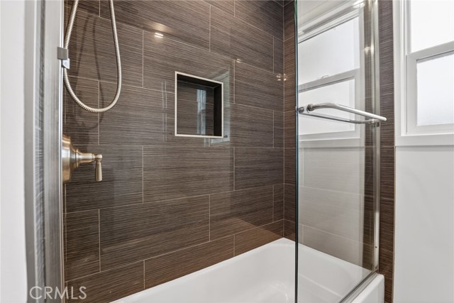 Detail Gallery Image 13 of 21 For 6565 Randi, Woodland Hills,  CA 91303 - 4 Beds | 3 Baths