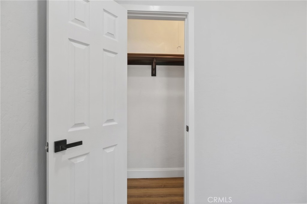 https://media.crmls.org/medias/37423437-fb2c-4882-be9b-9d87ca07151f.jpg?preset=X-Large