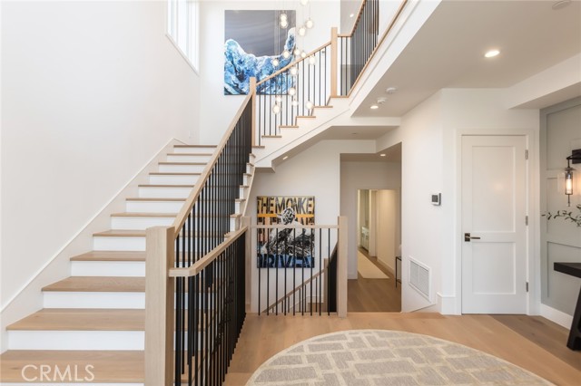 Detail Gallery Image 3 of 31 For 931 Duncan Ave, Manhattan Beach,  CA 90266 - 6 Beds | 5/2 Baths