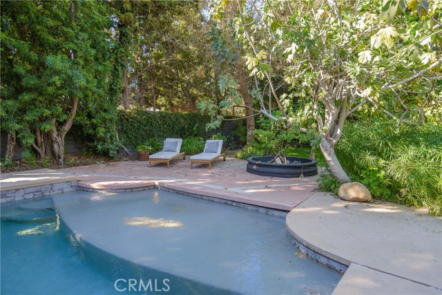 Detail Gallery Image 21 of 46 For 9701 Bothwell Road, Northridge,  CA 91324 - 4 Beds | 3/1 Baths