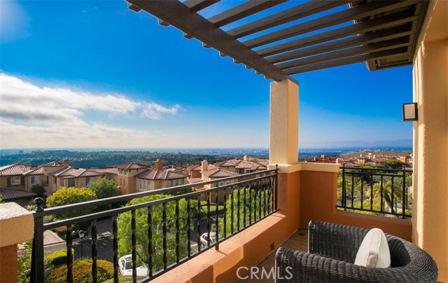 7 Suprema Drive, Newport Coast CA: https://media.crmls.org/medias/37429644-0653-4bc9-b700-913bbb5aea2c.jpg