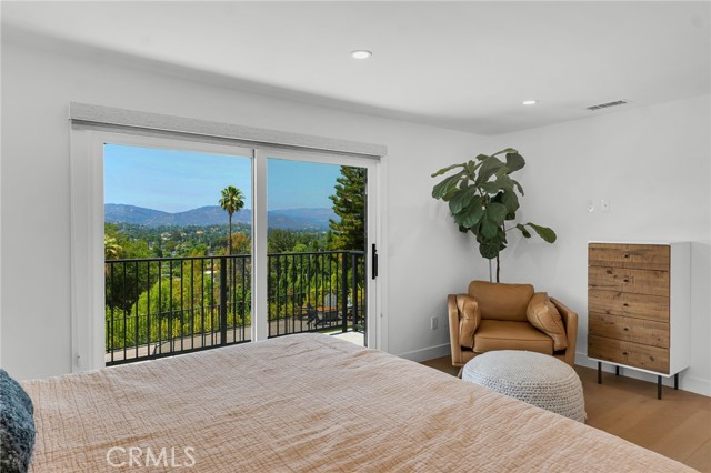 23241 Aetna Street, Woodland Hills CA: https://media.crmls.org/medias/3743b68b-2ec3-4543-84db-697fbc180cdd.jpg