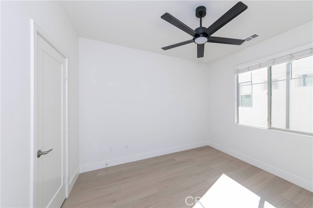 Detail Gallery Image 12 of 18 For 139 Terrapin, Irvine,  CA 92618 - 3 Beds | 2 Baths