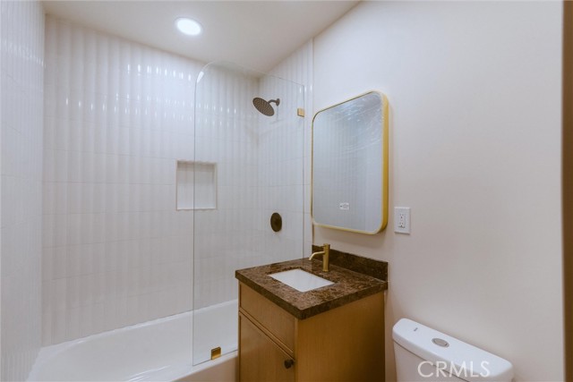 Detail Gallery Image 32 of 75 For 1956 Volk Ave, Long Beach,  CA 90815 - 4 Beds | 3 Baths