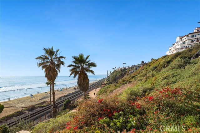 Detail Gallery Image 43 of 66 For 410 Corto Ln #E,  San Clemente,  CA 92672 - 2 Beds | 3 Baths