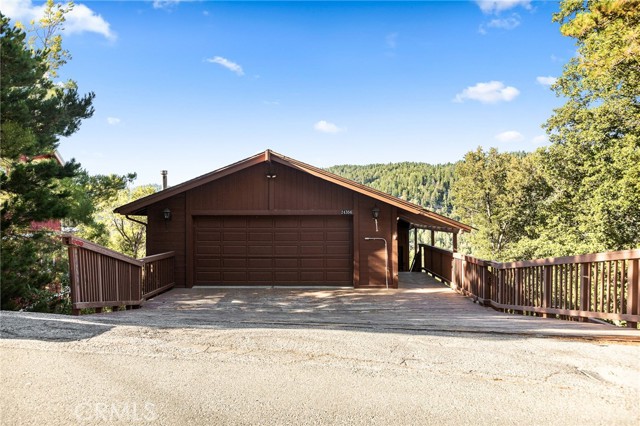 Detail Gallery Image 5 of 38 For 24356 Wabern Dr, Crestline,  CA 92325 - 3 Beds | 3 Baths