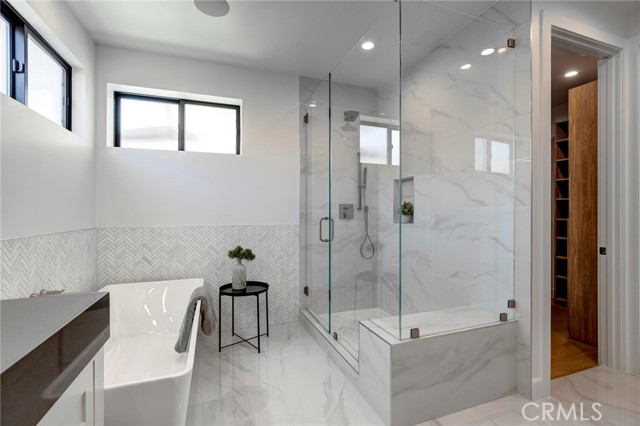 Detail Gallery Image 62 of 71 For 1157 8th St, Manhattan Beach,  CA 90266 - 5 Beds | 5/1 Baths