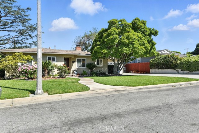 8507 Davista Drive, Whittier CA: https://media.crmls.org/medias/3746e64c-a4f6-4f82-b757-7b25be33037f.jpg