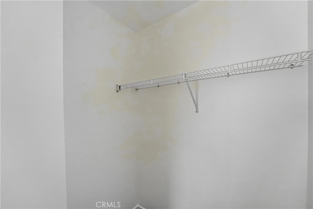 https://media.crmls.org/medias/374719de-074b-4fef-9c79-9079178a5d43.jpg?preset=X-Large