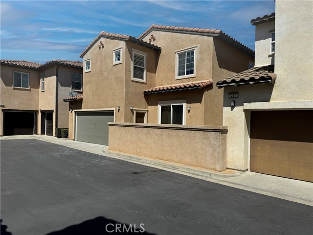 Image 2 for 231 W Cork Tree Dr, Orange, CA 92865