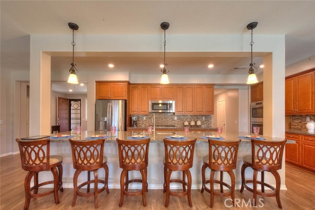 Image 13 of 67 For 14861 Henry Street