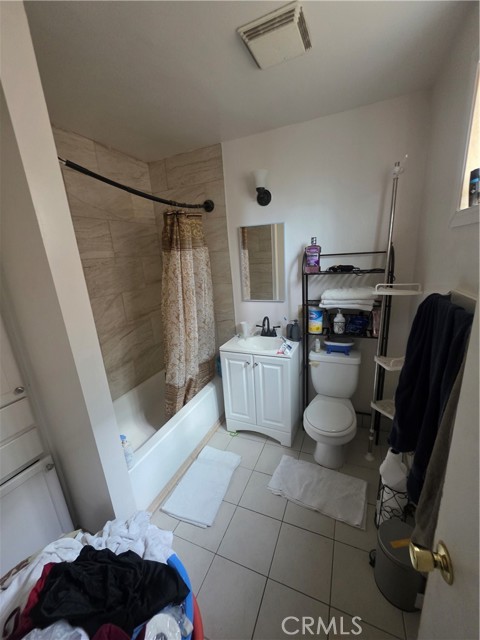 602 E Wilhelmina Street, Anaheim CA: https://media.crmls.org/medias/3747a123-0746-41b7-aed3-c344d6c6d3e5.jpg