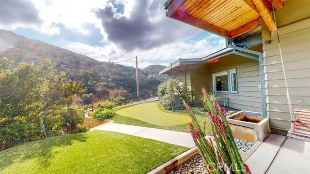 Detail Gallery Image 9 of 36 For 7300 Santa Susana Pass Rd, Simi Valley,  CA 93063 - 3 Beds | 2/1 Baths