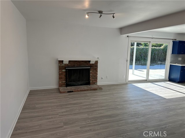 Detail Gallery Image 4 of 13 For 7827 Maynard Ave, West Hills,  CA 91304 - 3 Beds | 2 Baths