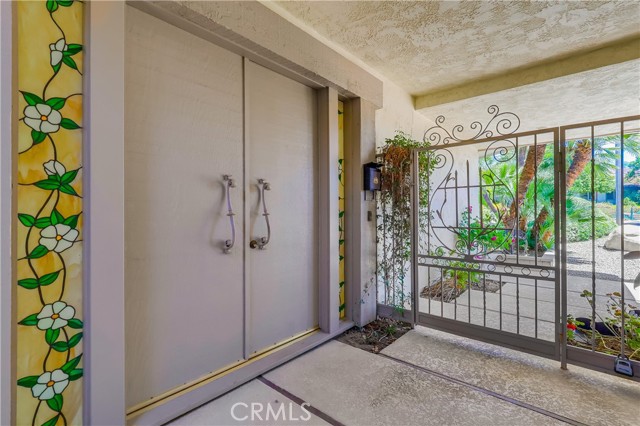 Detail Gallery Image 2 of 23 For 264 W Sonora, Claremont,  CA 91711 - 4 Beds | 2 Baths