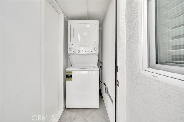 Detail Gallery Image 9 of 10 For 7958 Amestoy Ave, Van Nuys,  CA 91406 - 1 Beds | 1 Baths