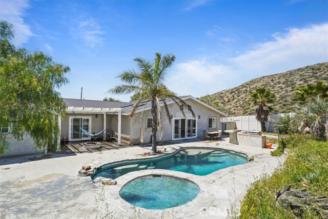 Detail Gallery Image 24 of 30 For 32580 Willow Ln, Agua Dulce,  CA 91390 - 3 Beds | 2/1 Baths