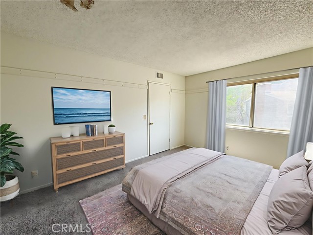 623 Lakeview Lane, Costa Mesa CA: https://media.crmls.org/medias/374cec5a-6f70-43ac-a2bb-9873f748a356.jpg