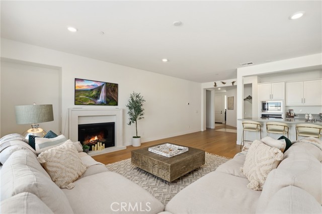 Image 6 of 72 For 2805 Santa Fiora