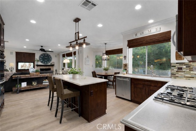 Detail Gallery Image 18 of 72 For 2384 Canyon Crest, La Verne,  CA 91750 - 5 Beds | 3 Baths