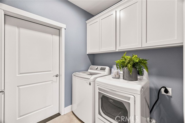 2851 Pin Oak Lane, Chico CA: https://media.crmls.org/medias/374f7933-c7d2-4847-8f6c-902f00069b15.jpg