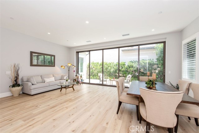Detail Gallery Image 4 of 19 For 114 Vigna, Irvine,  CA 92602 - 4 Beds | 3/1 Baths