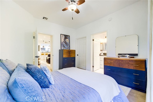 Detail Gallery Image 18 of 28 For 525 S Berendo St #212,  Los Angeles,  CA 90020 - 2 Beds | 2 Baths