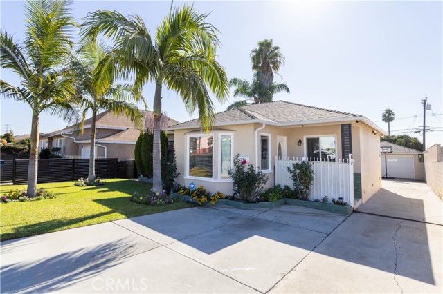 Detail Gallery Image 2 of 23 For 1536 W 125th St, Los Angeles,  CA 90047 - 4 Beds | 3 Baths