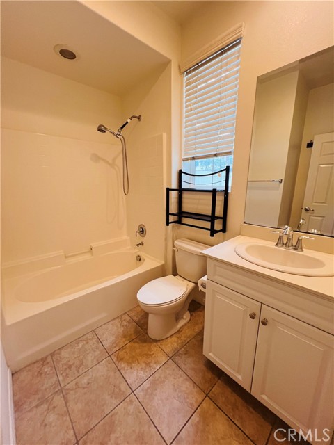 Detail Gallery Image 7 of 38 For 3022 E via Corvina, Ontario,  CA 91764 - 3 Beds | 2/1 Baths