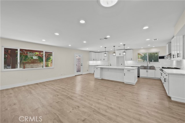 42835 Cinema Avenue, Lancaster CA: https://media.crmls.org/medias/37525dfb-ea43-44ce-8047-2e1870d321d0.jpg