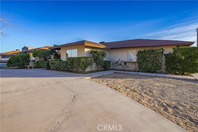 Detail Gallery Image 3 of 42 For 27407 Azurite, Barstow,  CA 92311 - 3 Beds | 2 Baths