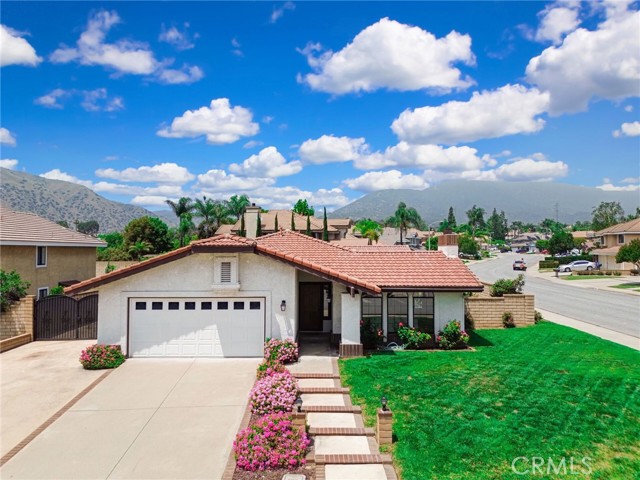 Detail Gallery Image 4 of 52 For 5697 Los Robles, La Verne,  CA 91750 - 3 Beds | 2 Baths