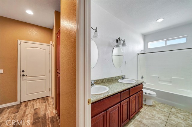 Detail Gallery Image 38 of 65 For 7315 W Avenue A8, Lancaster,  CA 93536 - 3 Beds | 3 Baths