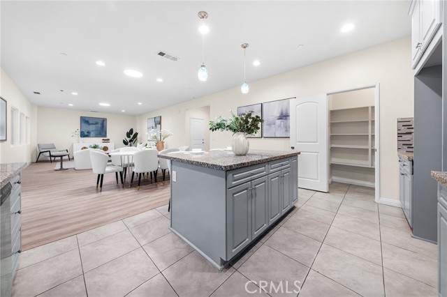 Detail Gallery Image 27 of 70 For 3262 S Portsmouth, Ontario,  CA 91761 - 5 Beds | 3/1 Baths