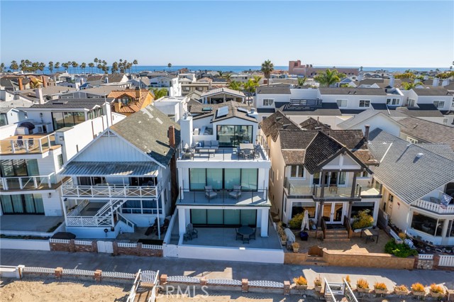 413 E Edgewater Avenue, Newport Beach, California 92661, 3 Bedrooms Bedrooms, ,4 BathroomsBathrooms,Residential Lease,For Rent,413 E Edgewater Avenue,CROC23194840