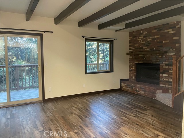 Detail Gallery Image 6 of 23 For 23878 Lakeview Dr, Crestline,  CA 92325 - 3 Beds | 2 Baths