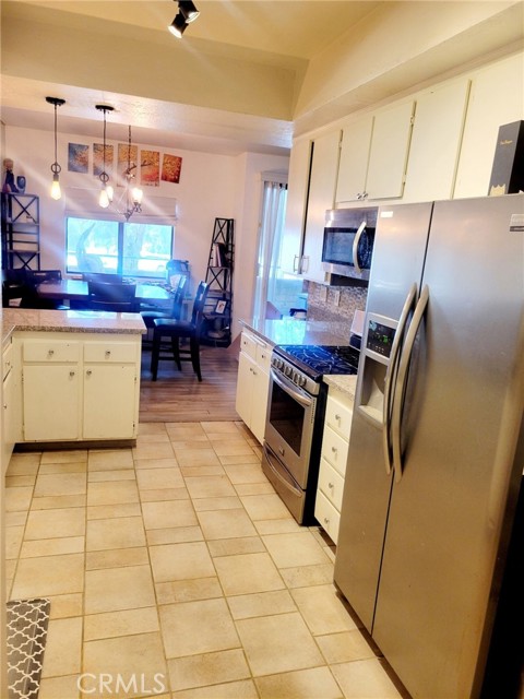 13331 Moorpark Street, Sherman Oaks CA: https://media.crmls.org/medias/3753fb45-3006-43ad-a273-93b2c712e465.jpg