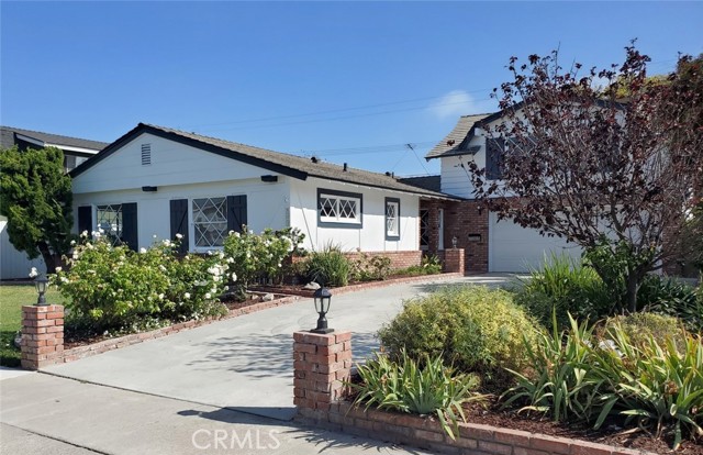 Image 2 for 8322 Bryant Dr, Huntington Beach, CA 92647