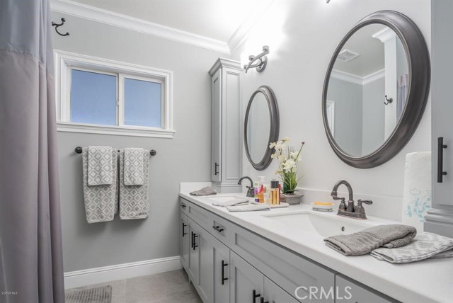 Detail Gallery Image 6 of 20 For 16264 Kalisher St, Granada Hills,  CA 91344 - 3 Beds | 2 Baths