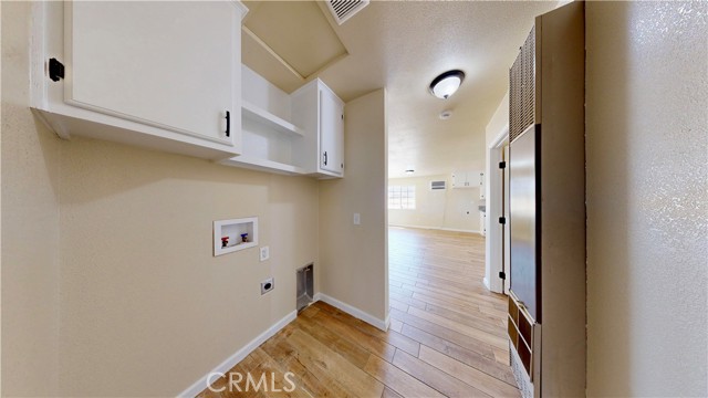 24254 Yucca Loma Road, Apple Valley CA: https://media.crmls.org/medias/37574ec6-12d5-487a-8b00-a690d4d28881.jpg