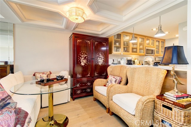 Detail Gallery Image 16 of 45 For 5201 Marina Pacifica S, Long Beach,  CA 90803 - 2 Beds | 2/1 Baths