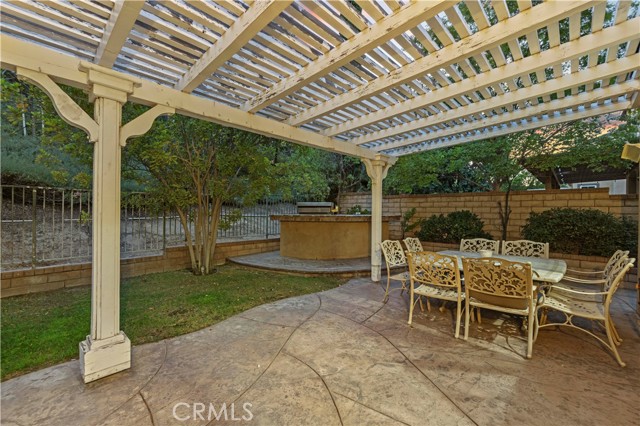 26821 Peppertree Drive, Valencia CA: https://media.crmls.org/medias/3757b02b-de2d-4e24-a653-d3973daea9ad.jpg