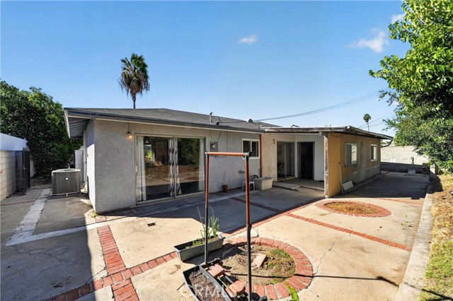 18807 Elizondo Street photo 23