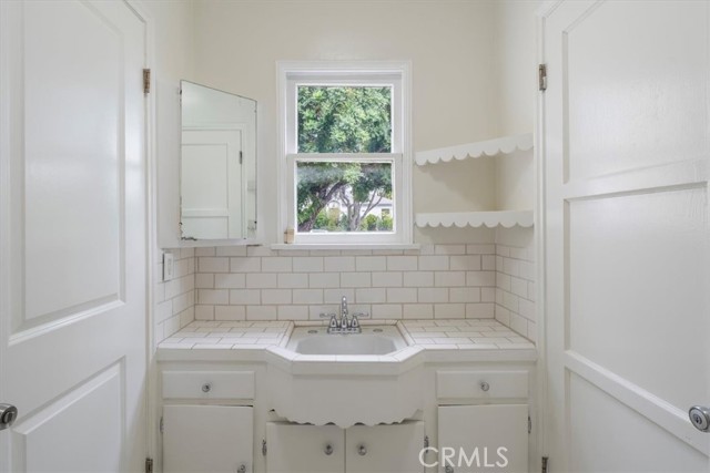 Detail Gallery Image 14 of 21 For 1423 Washington Ave #1,  Santa Monica,  CA 90403 - 2 Beds | 1 Baths