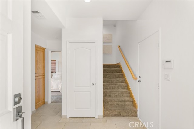 Detail Gallery Image 27 of 35 For 2405 Vanderbilt Ln #C,  Redondo Beach,  CA 90278 - 3 Beds | 2/1 Baths
