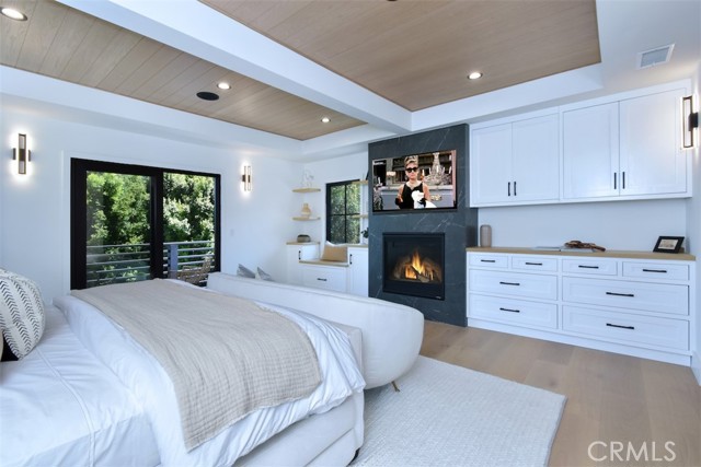 Detail Gallery Image 37 of 68 For 13327 Cheltenham Dr, Sherman Oaks,  CA 91423 - 4 Beds | 5/1 Baths